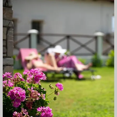 Nuestro Jardin Villa *